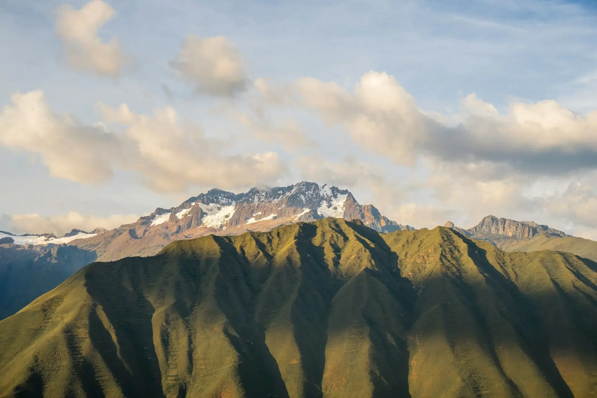 Mountains in Peru Sunny Day | Andean Travel Experience