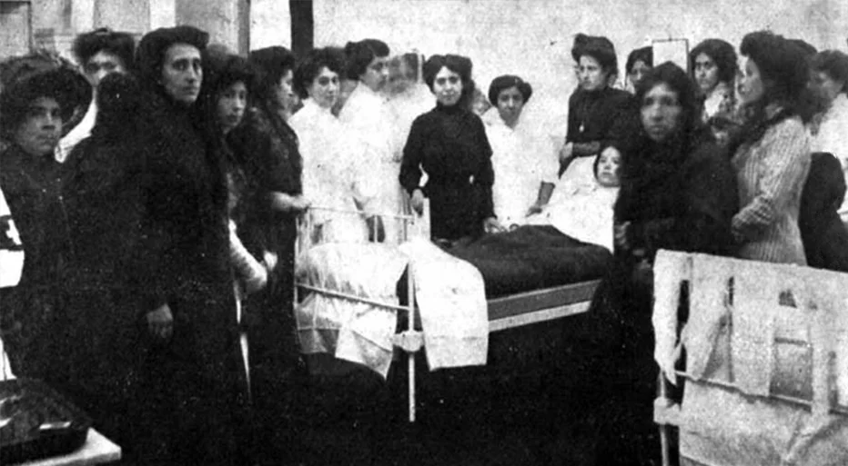 Historical portrait of Laura Rodríguez Dulanto, Peru’s first female university graduate and pioneering medical researcher, representing women’s advancement in education and science | Andean Travel Experience