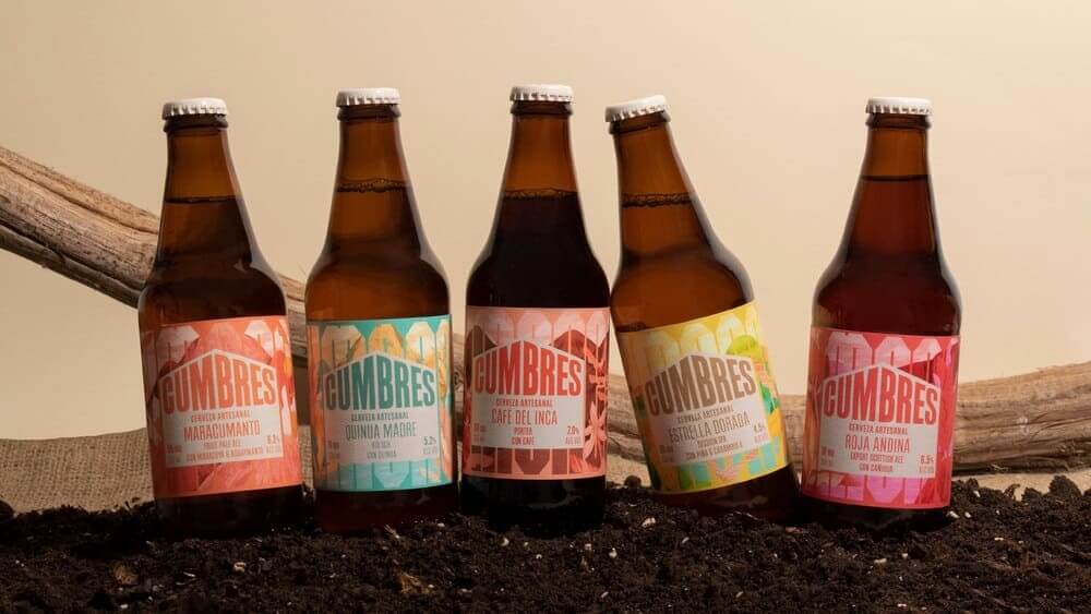 Selection of Peruvian craft beers served in glasses, showcasing local brewing innovation and Andean flavors | Andean Travel Experience