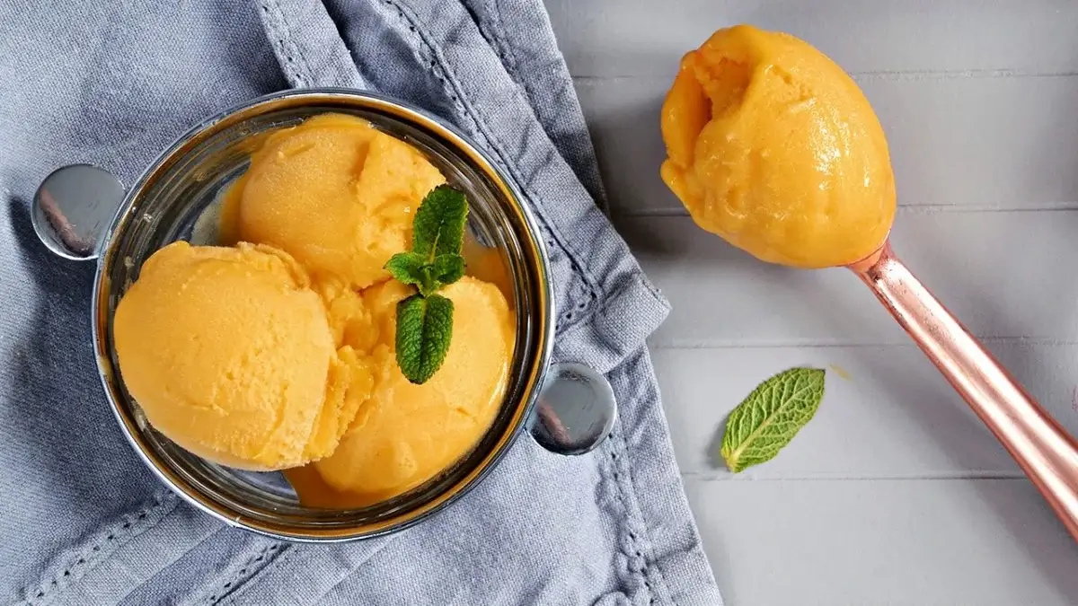 Peruvian Dessert Lucuma Ice Cream | Andean Travel Experience Peruvian Dessert Lucuma Ice Cream | Andean Travel Experience