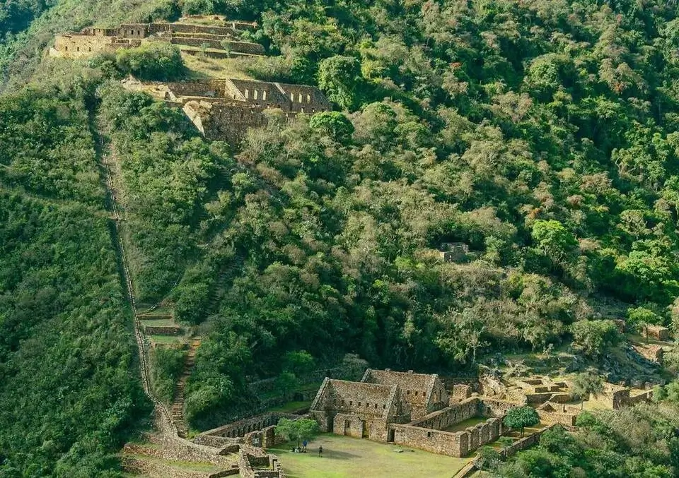 Huayna Picchu Hike Cusco Peru | Andean Travel Experience