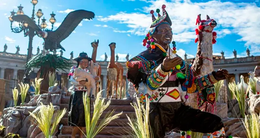 Traditional Andean retablo depicting religious scenes from Peru | Andean Travel Experience Traditional Andean retablo depicting religious scenes from Peru | Andean Travel Experience
