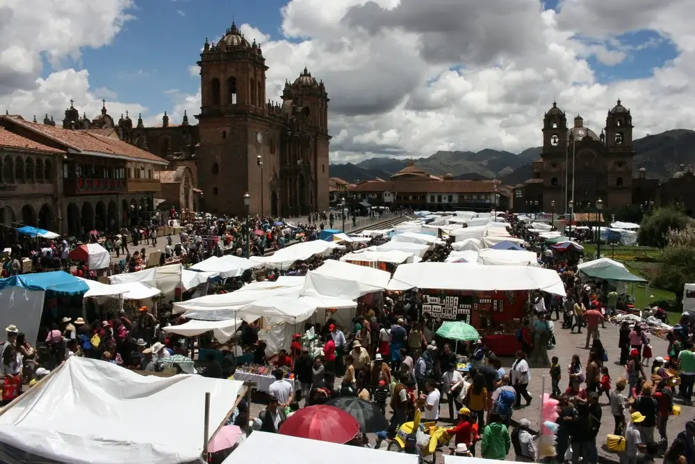 Sankanturay Market in Cusco with vibrant stalls during christmas celebrations december in peru | Andean Travel Experience