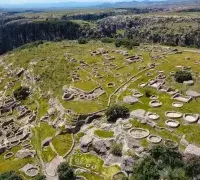 remarkable archaeological discovery in southern Peru is capturing global attention after researchers uncovered Taqrachullo