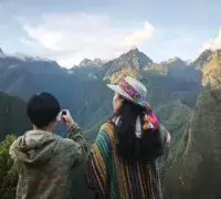 Promperu Oferta Turistica, People Watching Peru Landscape | Andean Travel Experience