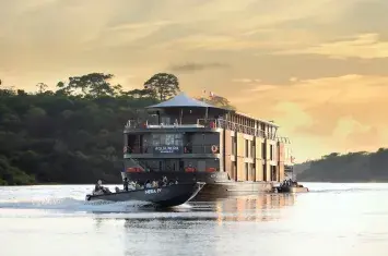 5 Luxury Experiences in Peru You Can’t Miss, Aqua Nera Amazon Cruise | Andean Travel Experience