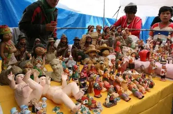 Santurantikuy in Cusco: An Authentic Andean Christmas Experience | Andean Travel Experience