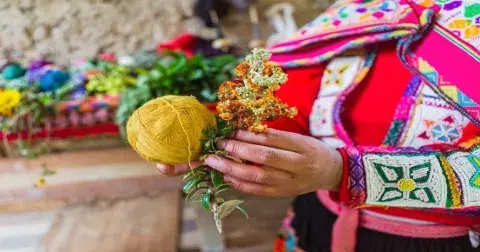 Andean Crafts | Andean Travel Experience.