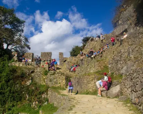 Hiking-Inca-Trail | Andean Travel Experience